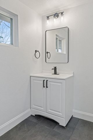 302 Suzanne Street, Palmer, TX 75152