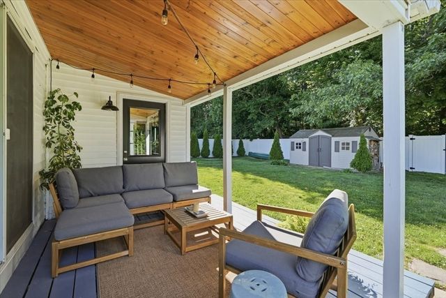 72 Josh Gray Rd, Rockland, MA 02370