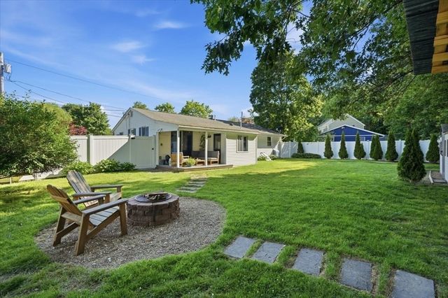 72 Josh Gray Rd, Rockland, MA 02370