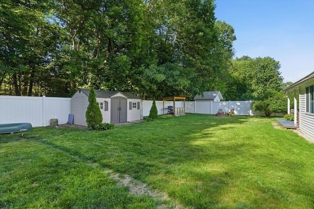 72 Josh Gray Rd, Rockland, MA 02370