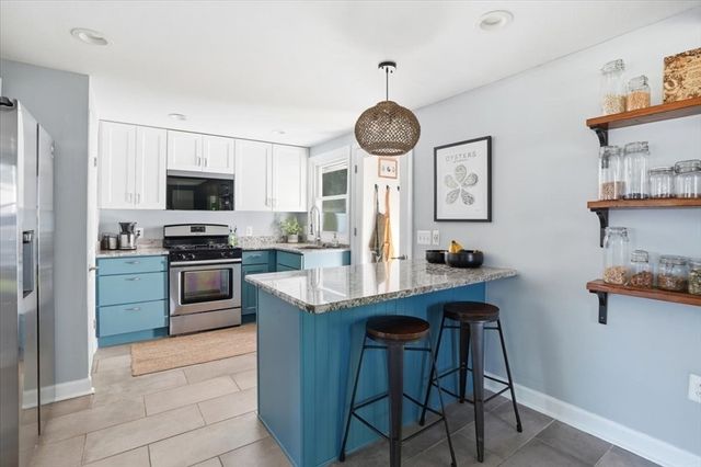 72 Josh Gray Rd, Rockland, MA 02370