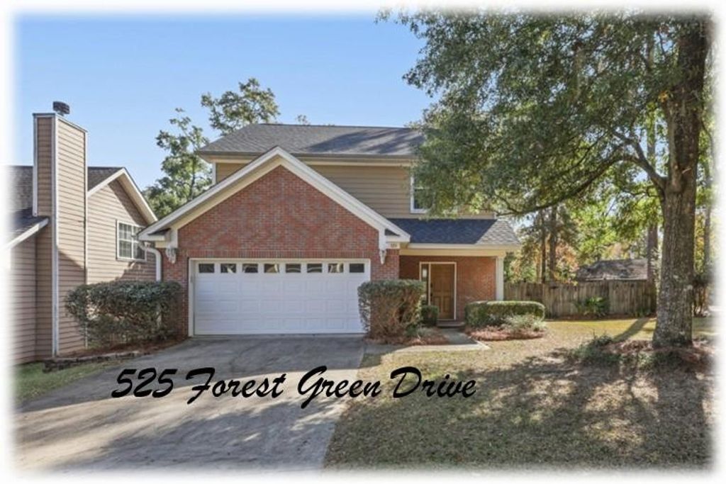 525 Forest Green Dr, Tallahassee, FL 32308