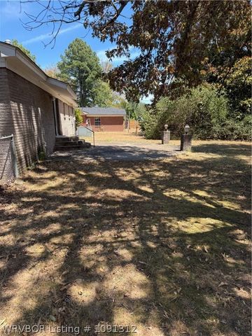 4418 Fern Avenue, Van Buren, AR 72956