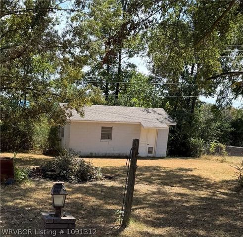 4418 Fern Avenue, Van Buren, AR 72956