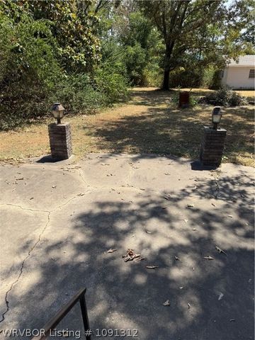 4418 Fern Avenue, Van Buren, AR 72956