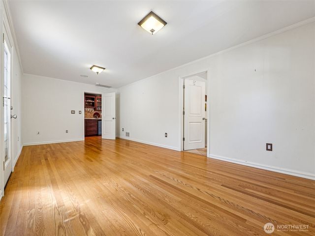 8424 East Side Drive NE, Tacoma, WA 98422