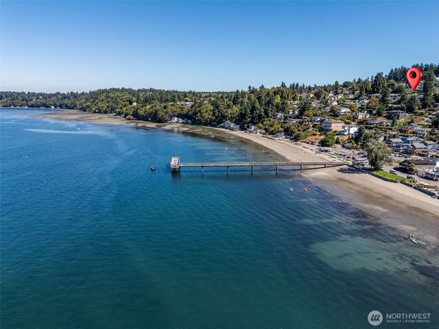 8424 East Side Drive NE, Tacoma, WA 98422