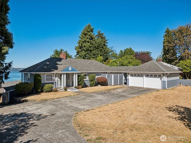8424 East Side Drive NE, Tacoma, WA 98422
