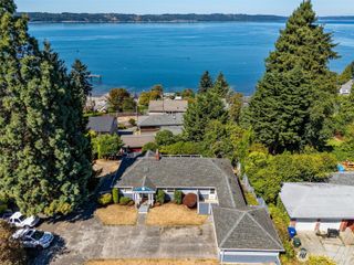 8424 East Side Drive NE, Tacoma, WA 98422
