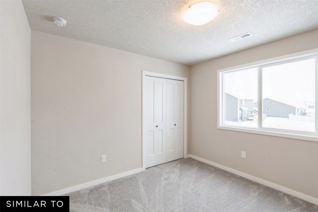 272 NE Wildflower Drive, Pleasant Hill, IA 50327