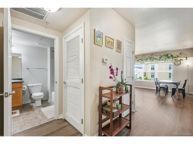 1623 Saint Paul St 402, Denver, CO 80206