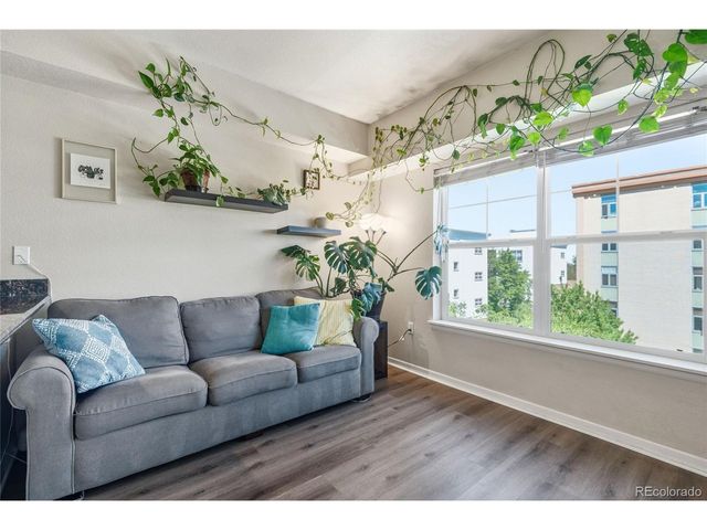 1623 Saint Paul St 402, Denver, CO 80206