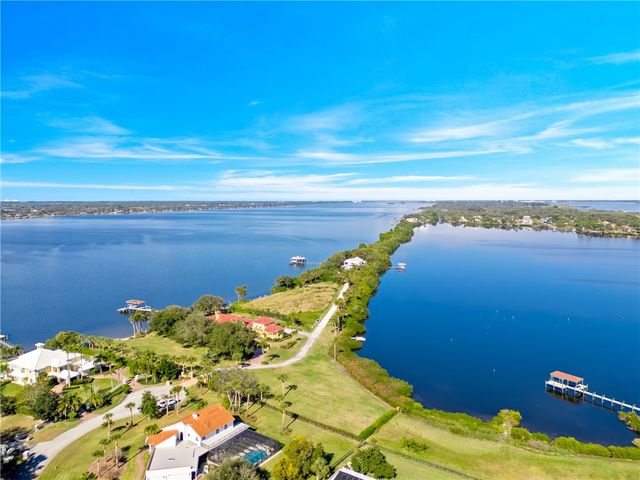 265 Stewart Drive, Merritt Island, FL 32952