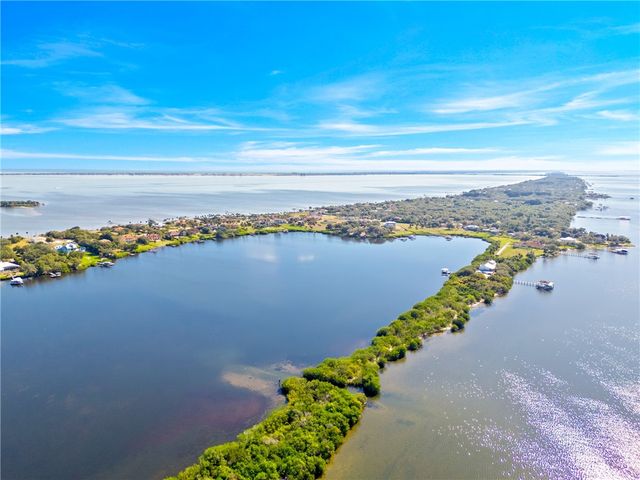 265 Stewart Drive, Merritt Island, FL 32952