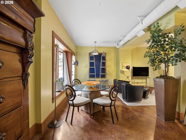 5400 Ne 30TH Ave 102, Portland, OR 97211