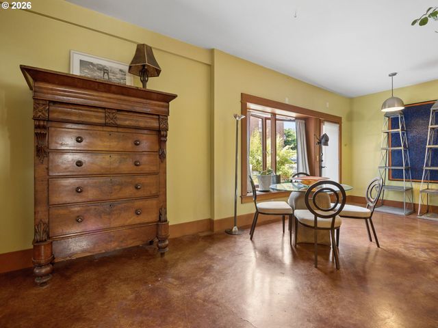 5400 Ne 30TH Ave 102, Portland, OR 97211