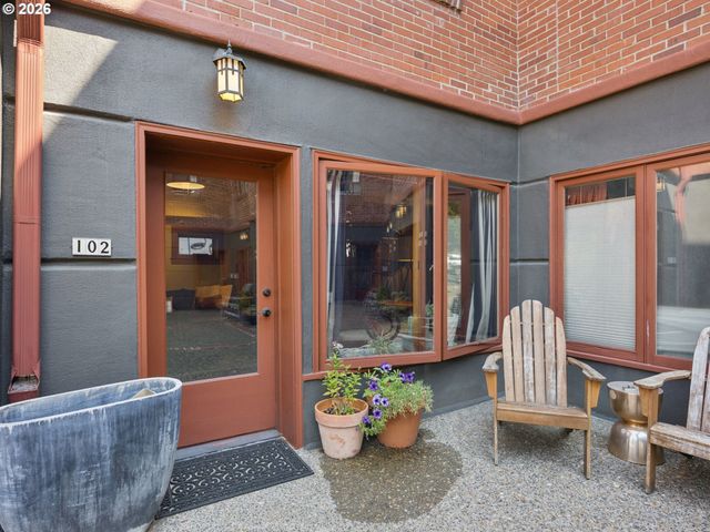 5400 Ne 30TH Ave 102, Portland, OR 97211