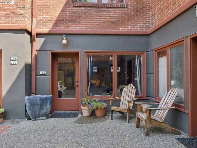 5400 Ne 30TH Ave 102, Portland, OR 97211