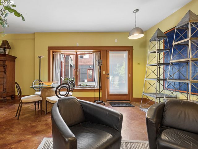 5400 Ne 30TH Ave 102, Portland, OR 97211