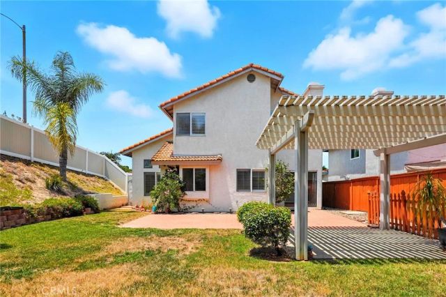 251 Royal Glen Drive, Fallbrook, CA 92028