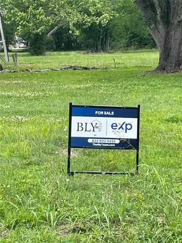 2815 Timber Drive, Dickinson, TX 77539