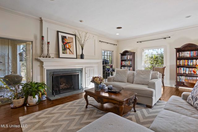 1431 Roxbury Place, Jackson, MS 39211