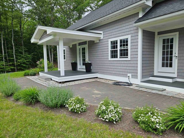19 Crystal Lake Road, Enfield, NH 03748