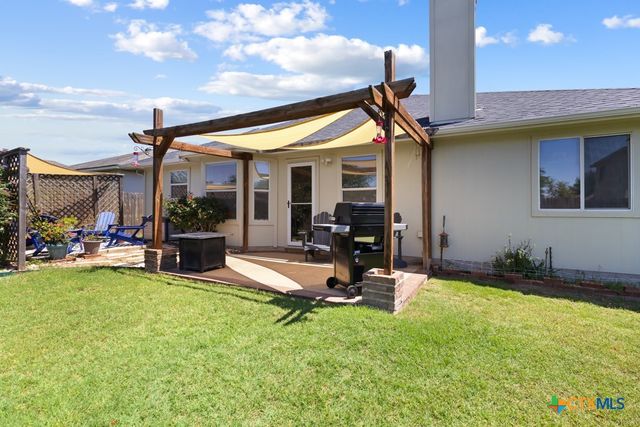 293 Donatello, Kyle, TX 78640