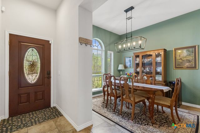 293 Donatello, Kyle, TX 78640
