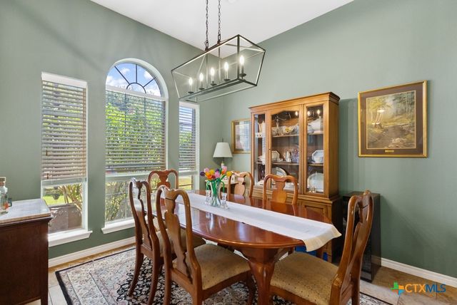 293 Donatello, Kyle, TX 78640