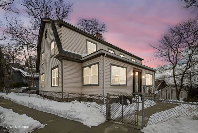 27 South Crescent Circuit, Boston, MA 02135