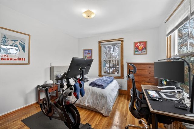 27 South Crescent Circuit, Boston, MA 02135