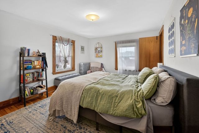 27 South Crescent Circuit, Boston, MA 02135