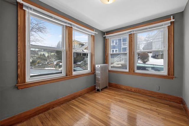 27 South Crescent Circuit, Boston, MA 02135