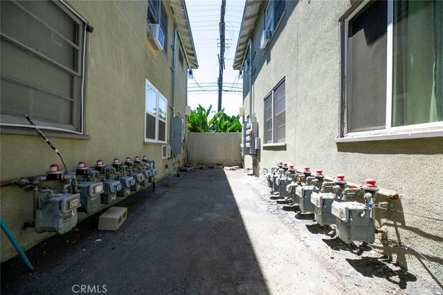 15445 Vanowen Street, Van Nuys, CA 91406