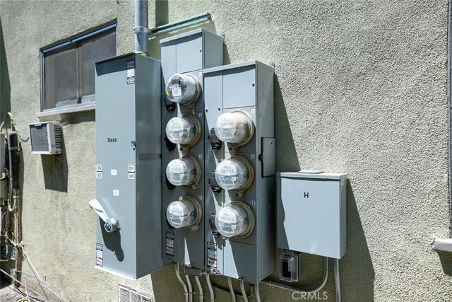 15445 Vanowen Street, Van Nuys, CA 91406