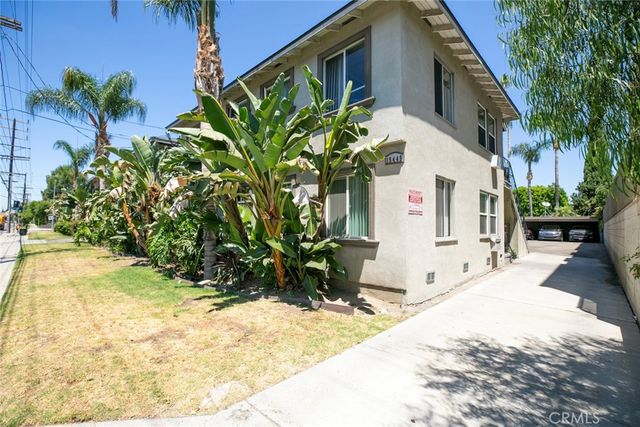 15445 Vanowen Street, Van Nuys, CA 91406