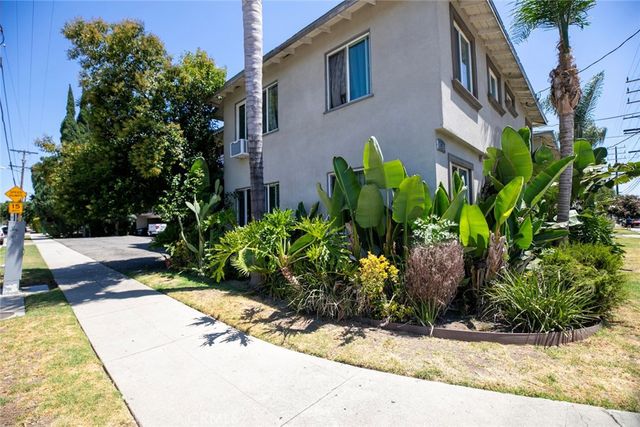 15445 Vanowen Street, Van Nuys, CA 91406
