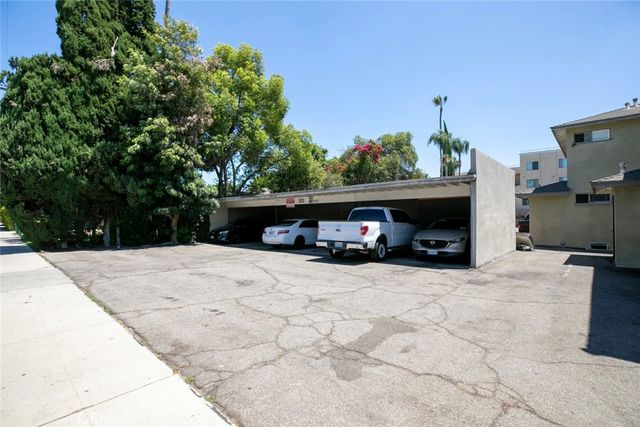 15445 Vanowen Street, Van Nuys, CA 91406