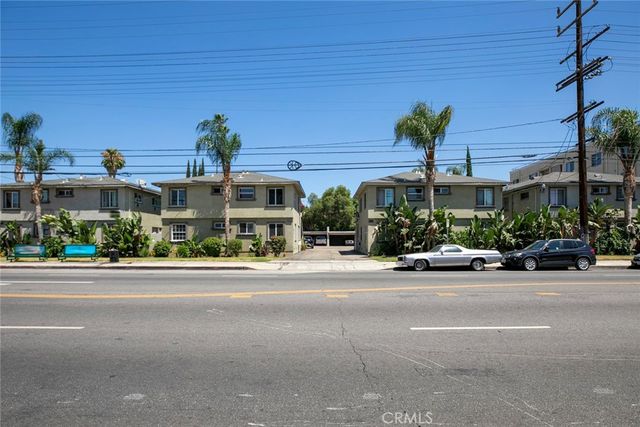 15445 Vanowen Street, Van Nuys, CA 91406