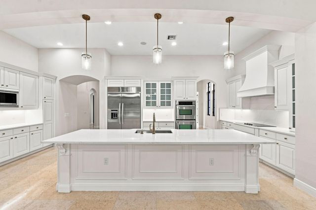 8166 Emerald Avenue, Parkland, FL 33076