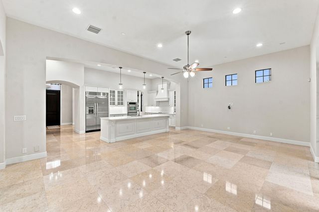 8166 Emerald Avenue, Parkland, FL 33076
