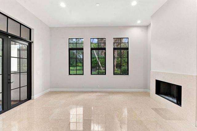8166 Emerald Avenue, Parkland, FL 33076