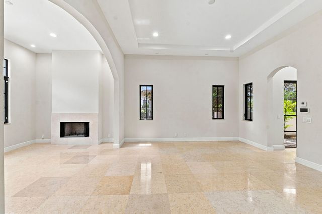 8166 Emerald Avenue, Parkland, FL 33076