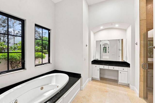 8166 Emerald Avenue, Parkland, FL 33076