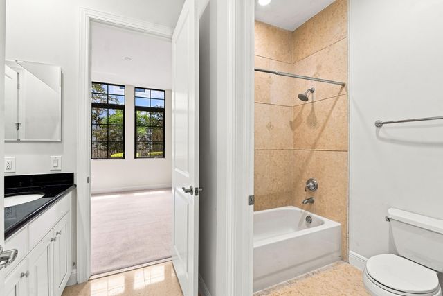 8166 Emerald Avenue, Parkland, FL 33076