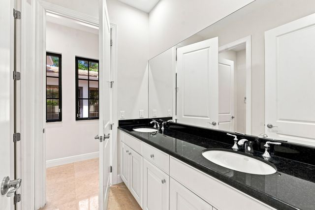 8166 Emerald Avenue, Parkland, FL 33076