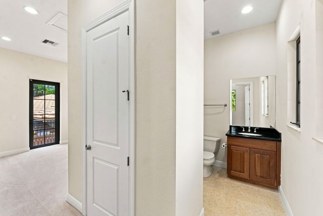 8166 Emerald Avenue, Parkland, FL 33076