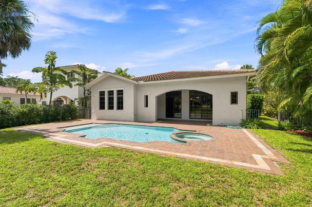 8166 Emerald Avenue, Parkland, FL 33076
