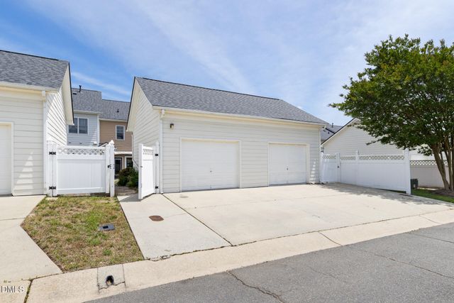 11041 David Stone Drive, Chapel Hill, NC 27517